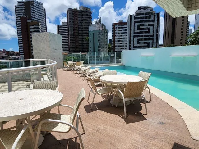 Imagem 4: Venda de Apartamento de Luxo com 4 Quartos e 5 Vagas no Horto Florestal - Salvador, BA