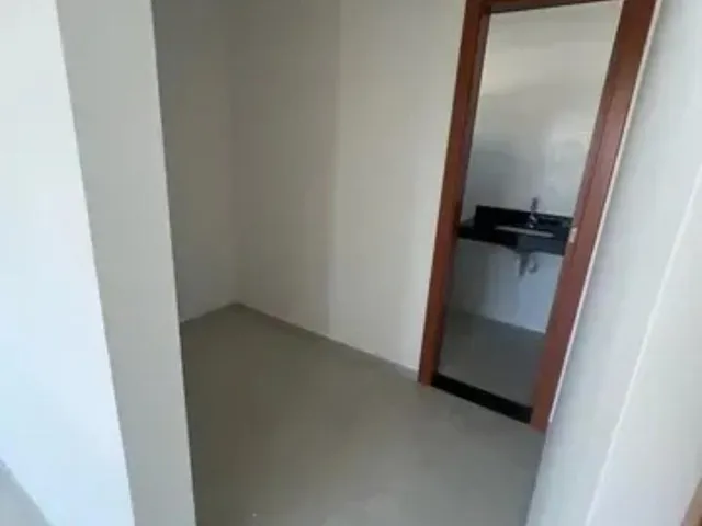 Imagem 15: Casa em Condomínio de Luxo à Venda em Camaçari-BA, 4 Quartos, 4 Suítes, 2 Salas, 6