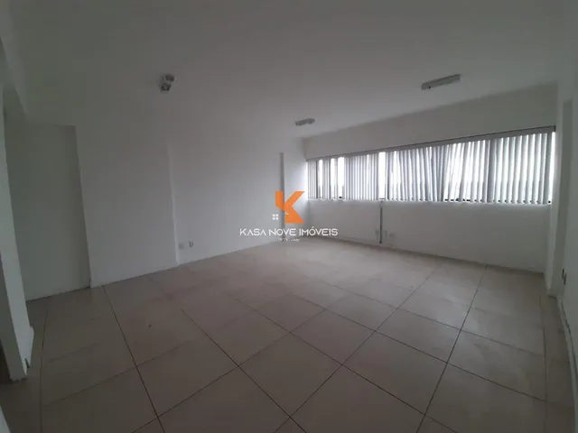 Imagem: Sala Comercial à Venda em Lauro de Freitas-BA