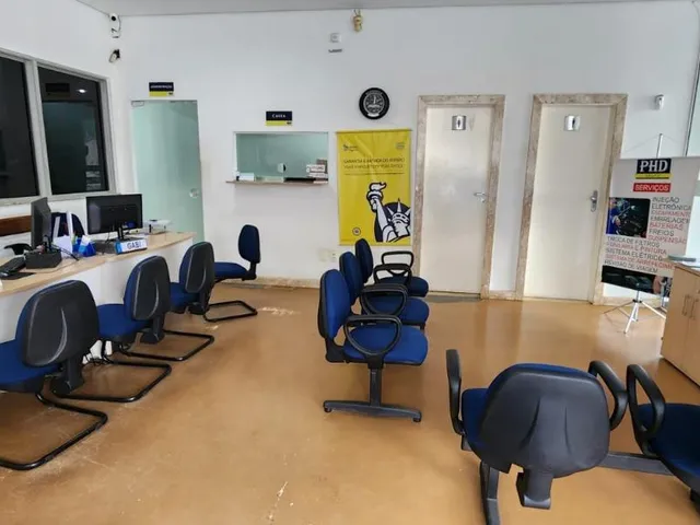 Imagem 3: Aluguel de Loja Comercial com 6 salas, 4 banheiros e 50 vagas de garagem em Pernambués
