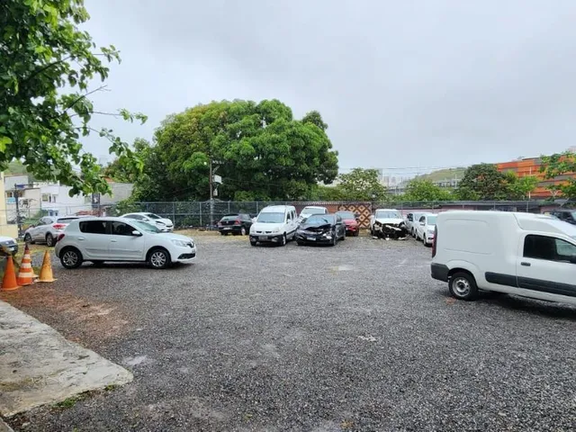 Imagem 2: Aluguel de Loja Comercial com 6 salas, 4 banheiros e 50 vagas de garagem em Pernambués
