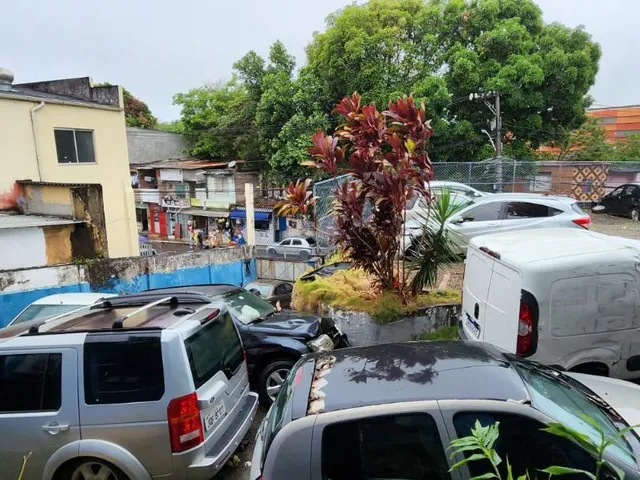Imagem 4: Aluguel de Loja Comercial com 6 salas, 4 banheiros e 50 vagas de garagem em Pernambués