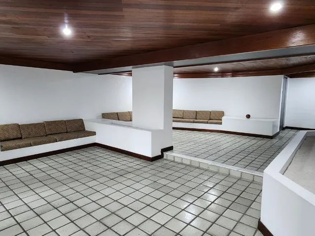 Imagem 2: Apartamento com 3 quartos, 2 suítes e 200m² na Graça, Salvador-BA! Varanda, nascente