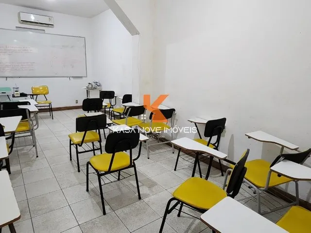 Imagem 7: Casa Comercial para Locação em Salvador-BA, Bairro Barris: 12 Quartos, 2 Salas, 3