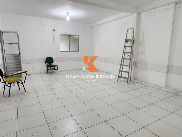 Imagem 11: Casa Comercial para Locação em Salvador-BA, Bairro Barris: 12 Quartos, 2 Salas, 3