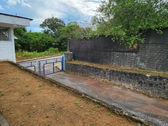 Imagem 12: Aluguel de Galpão Comercial em Salvador-BA, Bairro Pirajá: 6 Salas, 3 Banheiros, 15