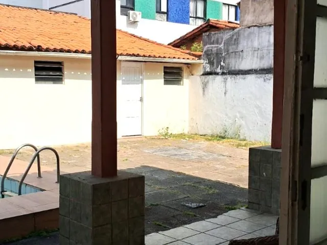 Imagem 9: Casa comercial para locação em Salvador-BA, Costa Azul - 3 quartos, 1 suíte, 2 salas