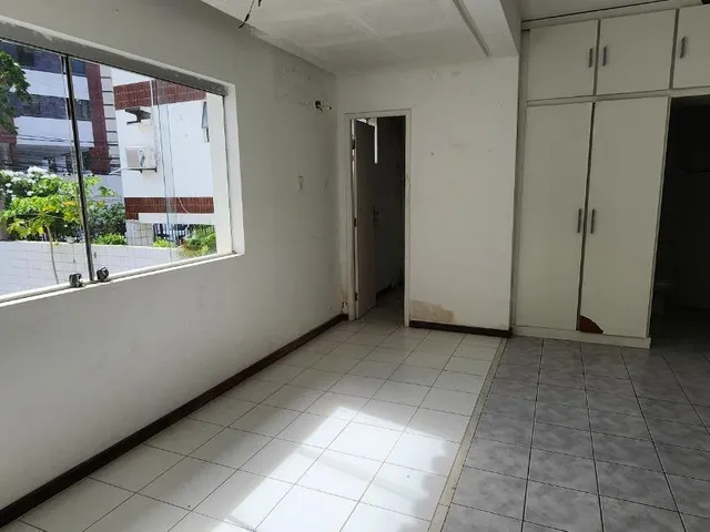 Imagem 5: Casa comercial para locação na Pituba, Salvador-BA: 5 quartos, 3 suítes, 5 salas, 6