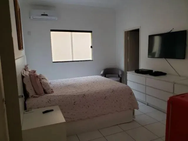 Imagem 3: Casa à venda em Salvador-BA, no bairro Matatu: 5 quartos, 4 suítes, 3 salas, 6