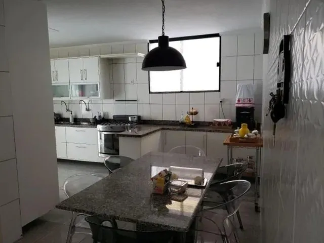 Imagem 16: Casa à venda em Salvador-BA, no bairro Matatu: 5 quartos, 4 suítes, 3 salas, 6