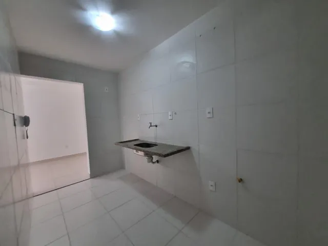 Imagem 12: Apartamento à venda em Lauro de Freitas-BA, Buraquinho: 2 quartos, 2 salas, 1 banheiro