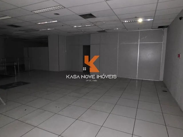 Imagem 4: Espaço Comercial de Alto Padrão na Pituba: 12 Salas, 8 Banheiros, 1.216 m² em