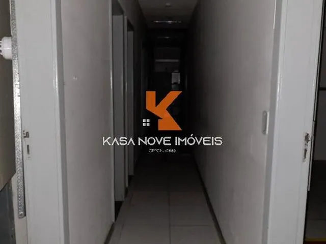 Imagem 5: Espaço Comercial de Alto Padrão na Pituba: 12 Salas, 8 Banheiros, 1.216 m² em