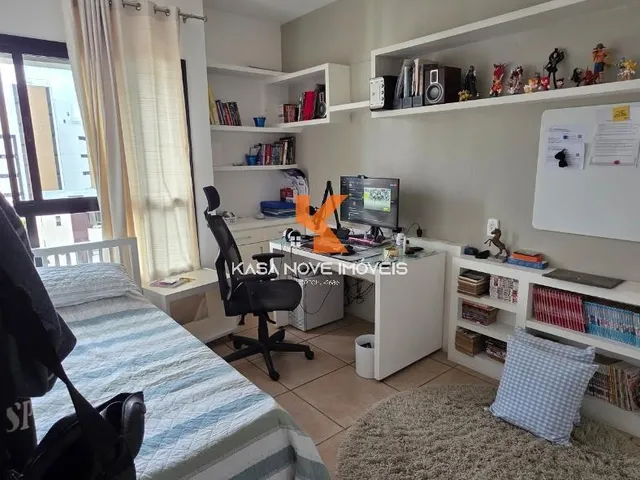 Imagem 2: Apartamento Luxuoso de 4 Quartos na Pituba, Salvador-BA: 2 Suítes, 2 Salas, 5 Banheiros