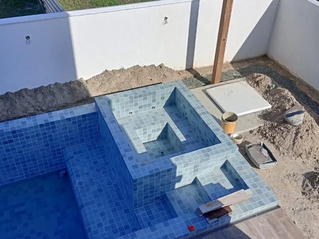 Imagem 2: Espetacular Casa em Condomínio à Venda em Camaçari-BA, Jardim Limoeiro: 4 quartos, 4
