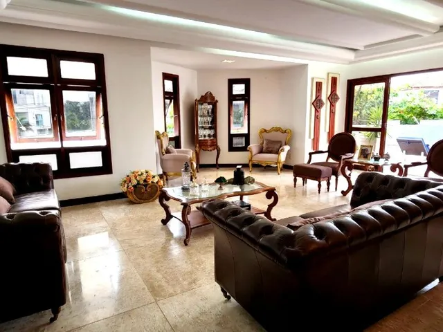 Imagem 13: Casa de Luxo à Venda em Condomínio Exclusivo no Itaigara: 5 Quartos, 5 Suítes, 3