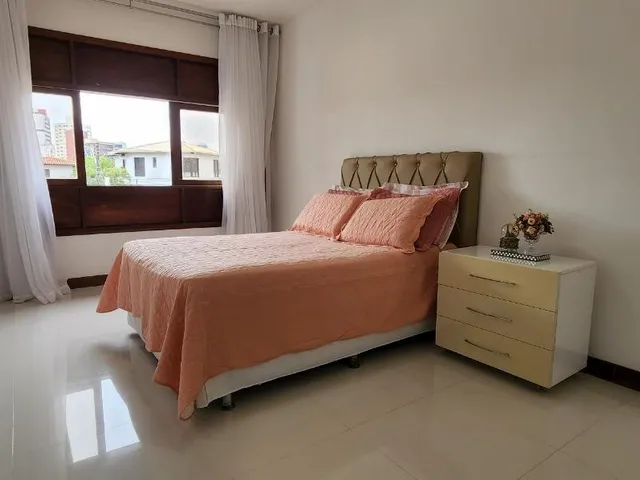 Imagem 15: Casa de Luxo à Venda em Condomínio Exclusivo no Itaigara: 5 Quartos, 5 Suítes, 3