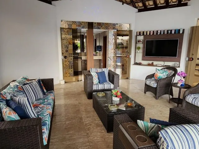 Imagem 16: Casa de Luxo à Venda em Condomínio Exclusivo no Itaigara: 5 Quartos, 5 Suítes, 3