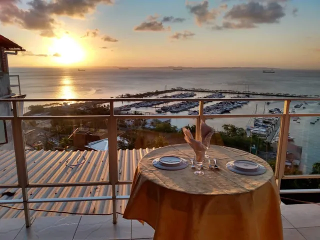 Imagem: Imóvel à Venda em Salvador-BA Casa com