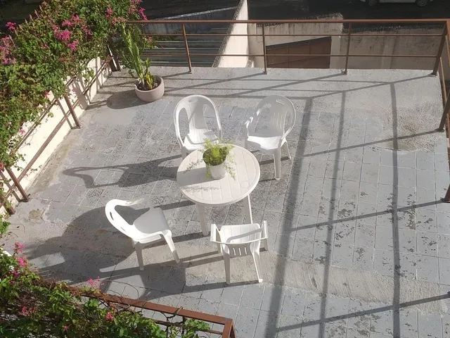 Imagem 11: Aluguel de Imóvel Exclusivo: Casa de 3 quartos no Jardim Apipema, Salvador-BA, com