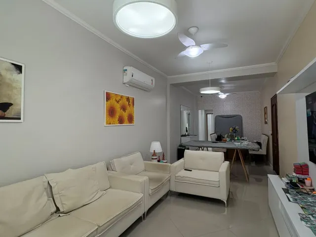 Imagem: O apartamento possui 3 Dormitórios, 1 Suíte, 3 Banheiros,