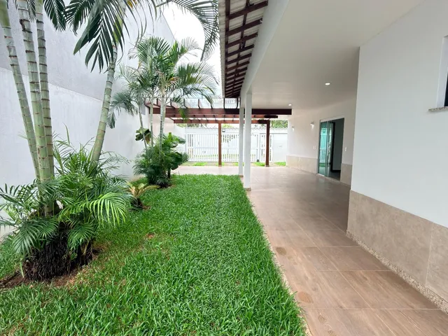 Imagem: A casa possui 6 Dormitórios, 3 Suítes, 5 Banheiros, 2