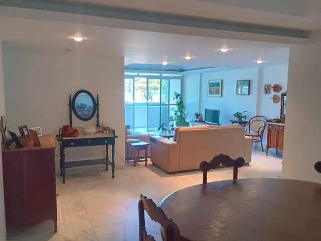 Imagem 6: Apartamento a venda com 4 quartos na beira mar de Boa viagem. 203 m² por R$ 1.700.000