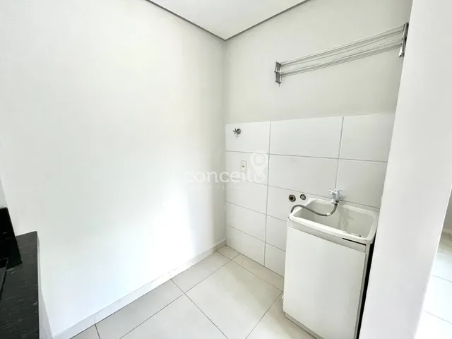 Imagem 3: Apartamento 2 Dormitórios sendo 1 Suíte Mobiliado na Velha!