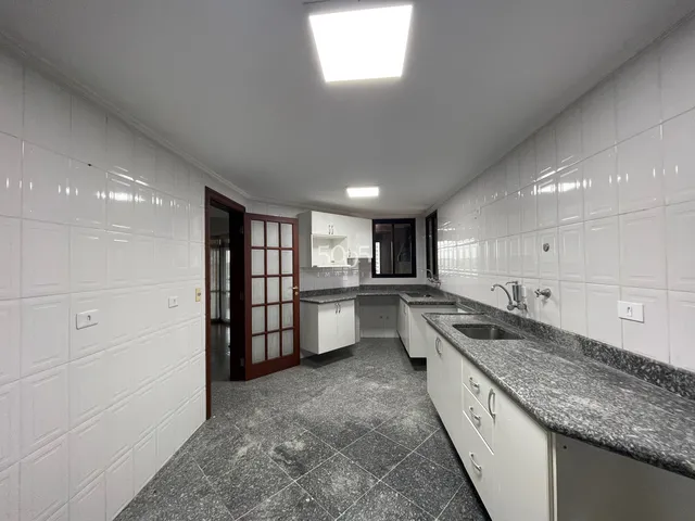 Imagem 4: Apartamento para Locação no Ed. Flamboyant com 287,77 M² e 4 Suítes