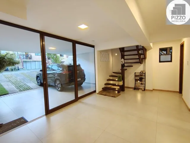 Imagem 2: Ótimo imóvel, triplex com 166 metros quadrados de área construída, para venda em