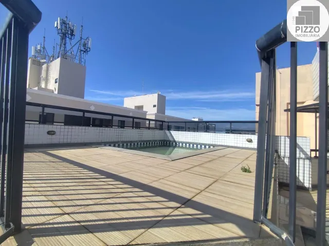 Imagem 13: Cobertura duplex de alto padrão à venda na Pituba. Uma cobertura elegante, espaçosa