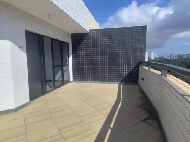 Imagem 6: Cobertura duplex de alto padrão à venda na Pituba. Uma cobertura elegante, espaçosa