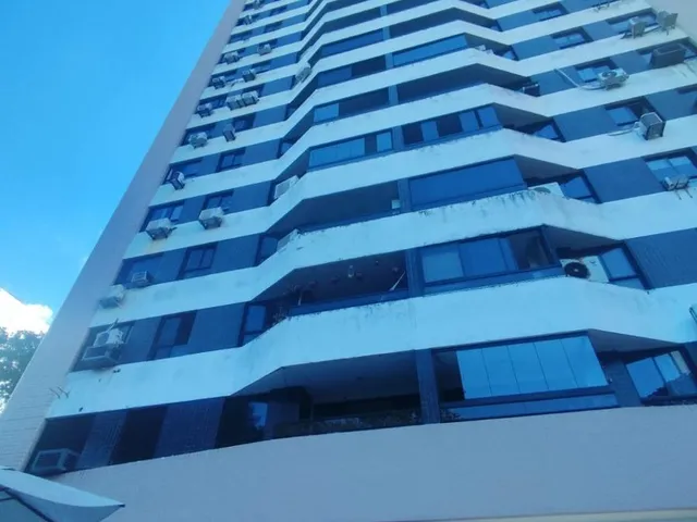 Imagem 9: Cobertura duplex de alto padrão à venda na Pituba. Uma cobertura elegante, espaçosa