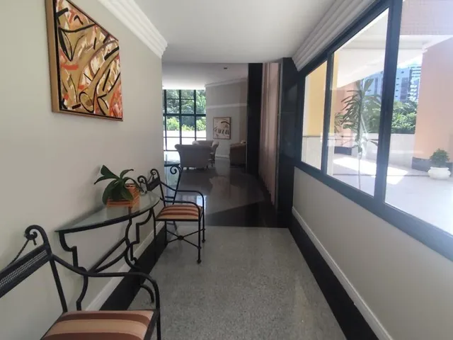 Imagem 14: Cobertura duplex de alto padrão à venda na Pituba. Uma cobertura elegante, espaçosa