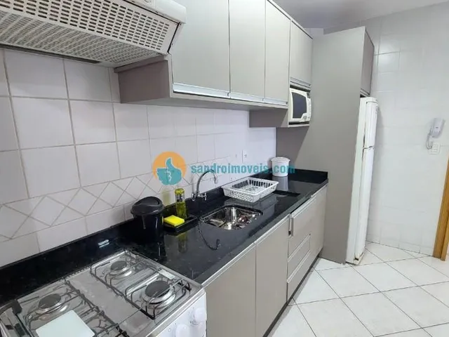Imagem 2: Apartamento com vista para o mar, 3 dormitórios, na Av. principal de Bombas a 50 m da