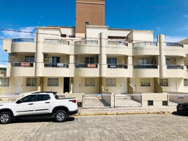 Imagem 3: Sobrado na Praia de Bombas!