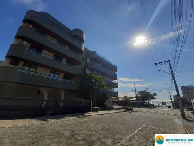 Imagem: Apartamento na Av. Principal de Bombas