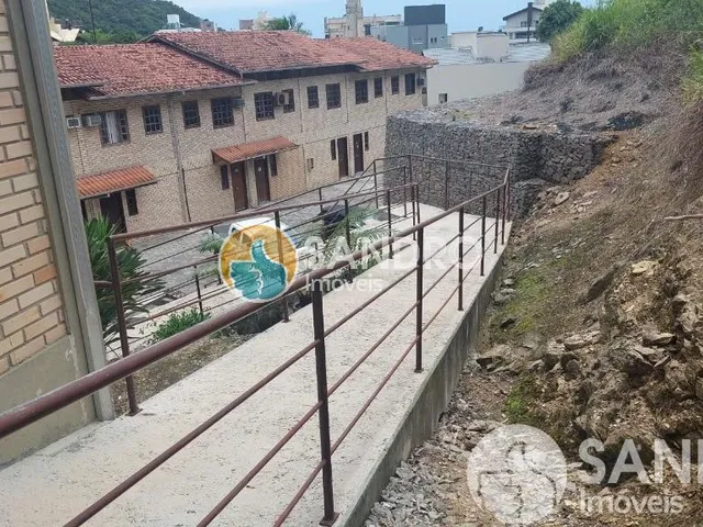 Imagem 8: Sobrado 2 dormitórios na entrado de Bombas