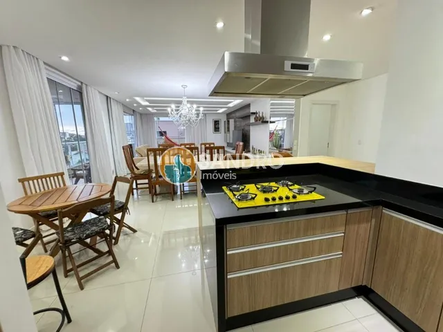 Imagem 4: Cobertura de Alto Padrão À Venda em Bombas - 234M², 3 Suítes, Mobiliado e a 230M da Praia!