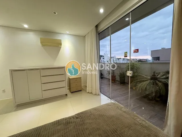 Imagem 8: Cobertura de Alto Padrão À Venda em Bombas - 234M², 3 Suítes, Mobiliado e a 230M da Praia!