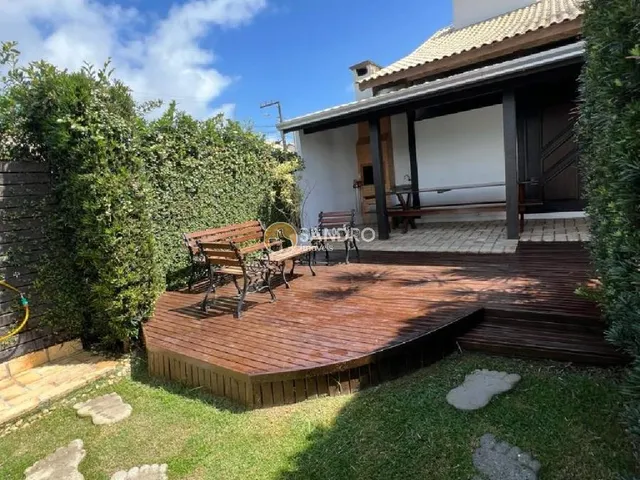 Imagem 5: Casa Grande com Piscina para Temporada em Bombinhas - 4 Quartos, Próxima à Praia de