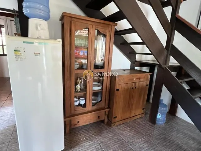 Imagem 11: Casa Grande com Piscina para Temporada em Bombinhas - 4 Quartos, Próxima à Praia de