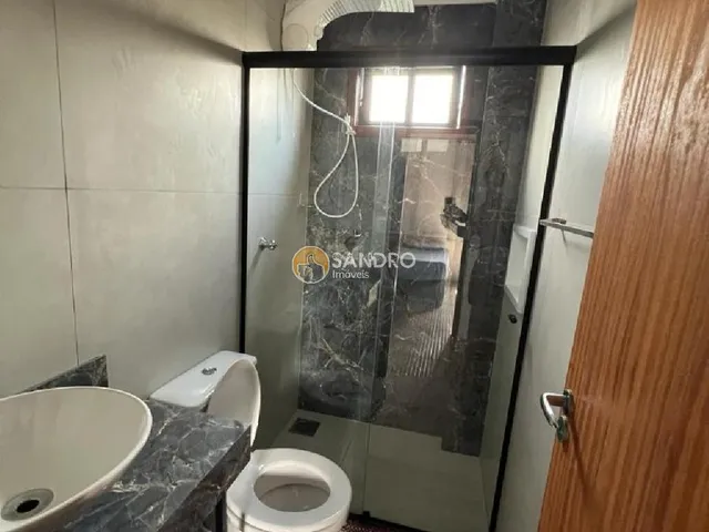 Imagem 15: Casa Grande com Piscina para Temporada em Bombinhas - 4 Quartos, Próxima à Praia de