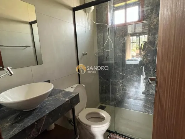 Imagem 14: Casa Grande com Piscina para Temporada em Bombinhas - 4 Quartos, Próxima à Praia de
