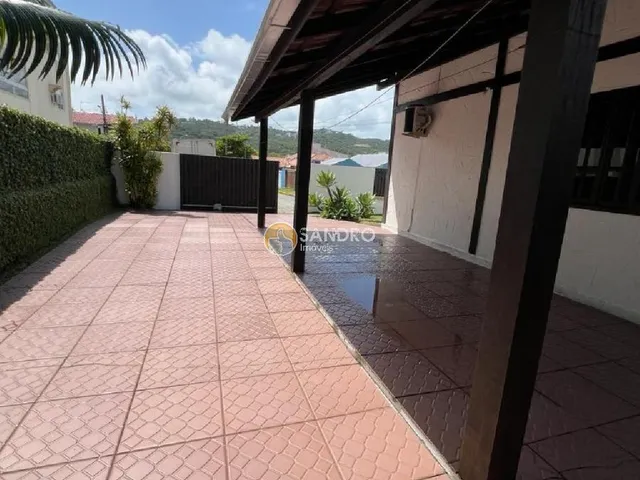 Imagem 13: Casa Grande com Piscina para Temporada em Bombinhas - 4 Quartos, Próxima à Praia de