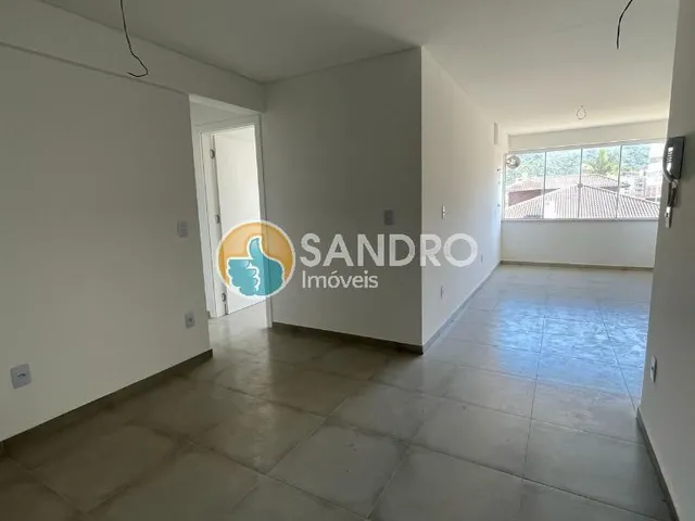 Imagem 2: Apartamento de 02 Dormitórios à Venda