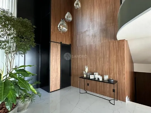Imagem 12: Casa de Luxo com Vista Mar à Venda no Condomínio Panorâmico em Bombinhas - 4 Suítes e