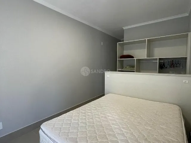 Imagem 8: Casa Beira-Mar com 4 Dormitórios à Venda em Bombinhas - Suíte, Acessibilidade e