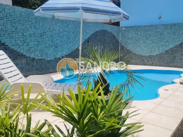 Imagem 5: Ampla casa de esquina a venda - com piscina e mezanino