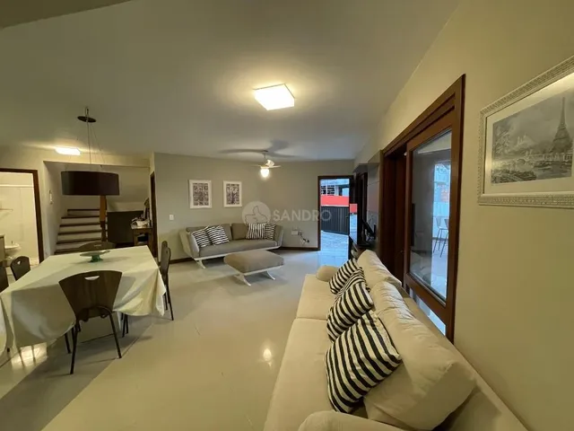 Imagem 15: Casa Pé na Areia à Venda no Centro de Bombinhas - 4 Dormitórios, Suíte e Acesso
